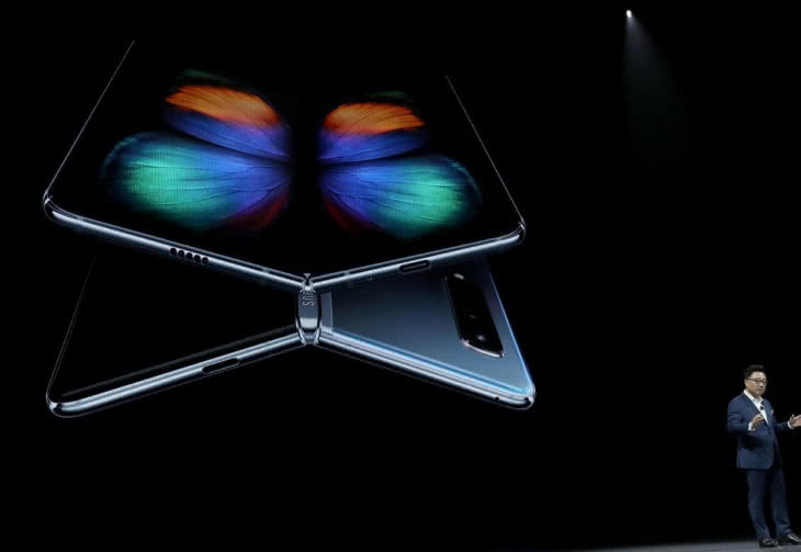 Samsung poprawił Galaxy Fold, swój zginany telefon