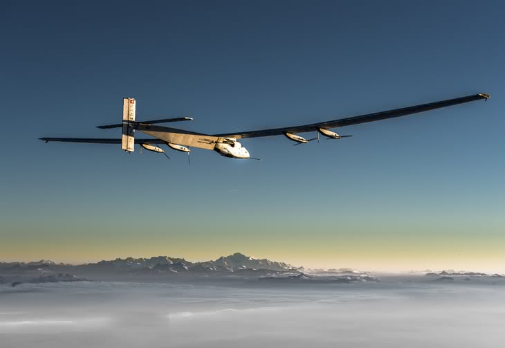 Solar Impulse 2 okrążył kulę ziemską